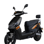 Skuter elektrik Yadea GT20 tahun 2025 yang dilancarkan di Malaysia oleh MForce Bike Holdings