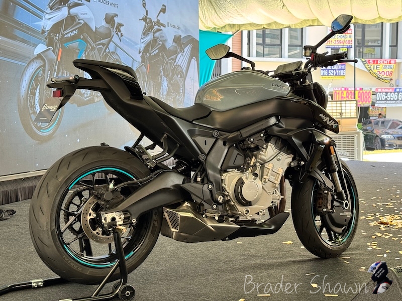 CFMOTO 675NK lancar di Malaysia dengan dua warna untuk dipilih dan harga asas ialah RM33,888 CFMOTO 675NK launch in Malaysia with 2 colour option and the basic selling price announce is RM33,888