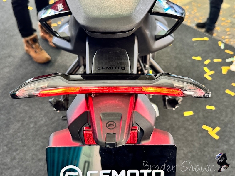 CFMOTO 675NK lancar di Malaysia dengan dua warna untuk dipilih dan harga asas ialah RM33,888 CFMOTO 675NK launch in Malaysia with 2 colour option and the basic selling price announce is RM33,888