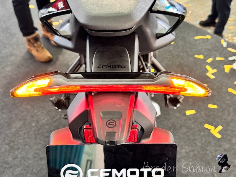 CFMOTO 675NK lancar di Malaysia dengan dua warna untuk dipilih dan harga asas ialah RM33,888 CFMOTO 675NK launch in Malaysia with 2 colour option and the basic selling price announce is RM33,888