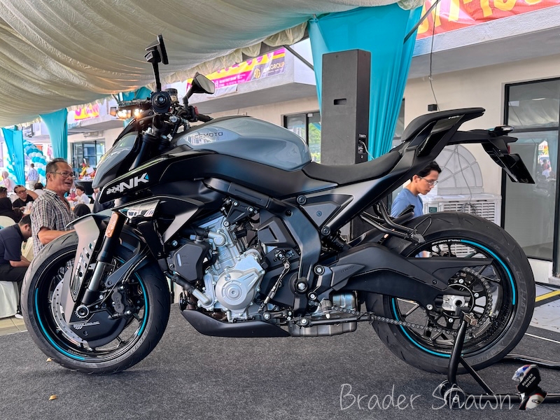 CFMOTO 675NK lancar di Malaysia dengan dua warna untuk dipilih dan harga asas ialah RM33,888 CFMOTO 675NK launch in Malaysia with 2 colour option and the basic selling price announce is RM33,888