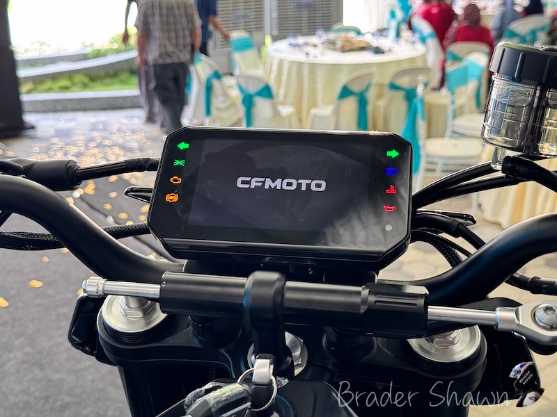 CFMOTO 675NK lancar di Malaysia dengan dua warna untuk dipilih dan harga asas ialah RM33,888 CFMOTO 675NK launch in Malaysia with 2 colour option and the basic selling price announce is RM33,888