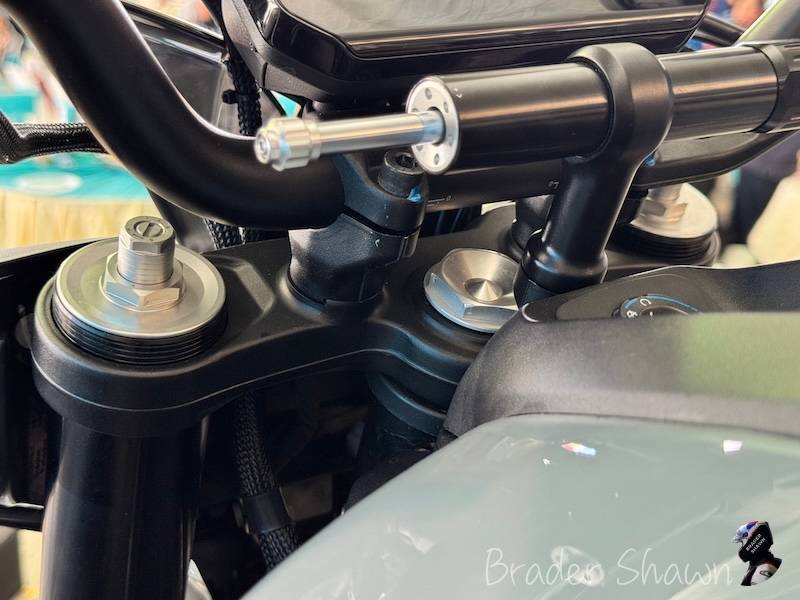 CFMOTO 675NK lancar di Malaysia dengan dua warna untuk dipilih dan harga asas ialah RM33,888 CFMOTO 675NK launch in Malaysia with 2 colour option and the basic selling price announce is RM33,888