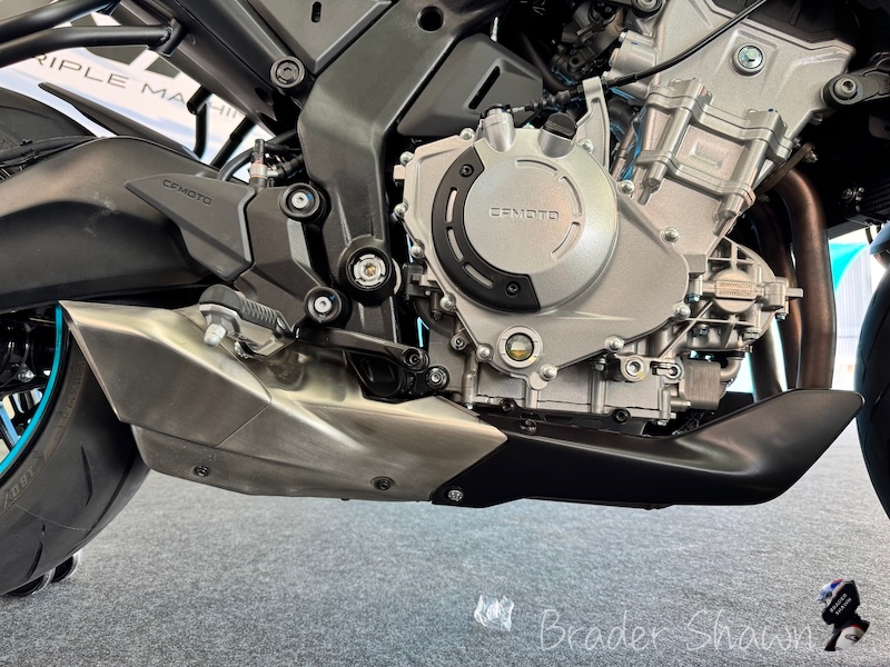 CFMOTO 675NK lancar di Malaysia dengan dua warna untuk dipilih dan harga asas ialah RM33,888 CFMOTO 675NK launch in Malaysia with 2 colour option and the basic selling price announce is RM33,888