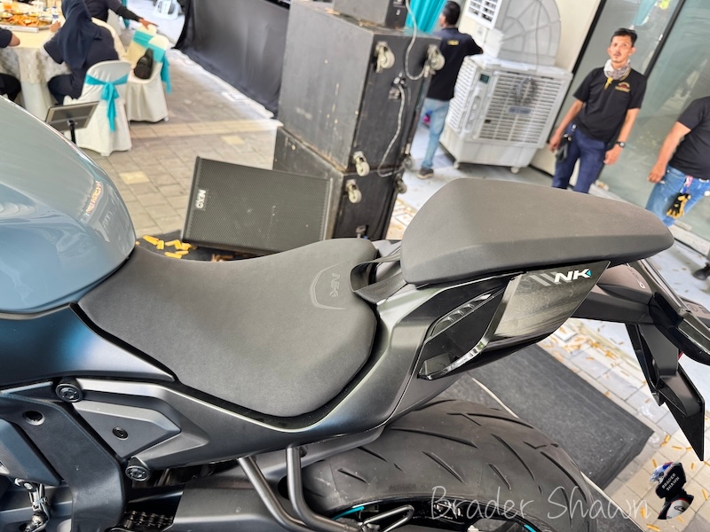 CFMOTO 675NK lancar di Malaysia dengan dua warna untuk dipilih dan harga asas ialah RM33,888 CFMOTO 675NK launch in Malaysia with 2 colour option and the basic selling price announce is RM33,888