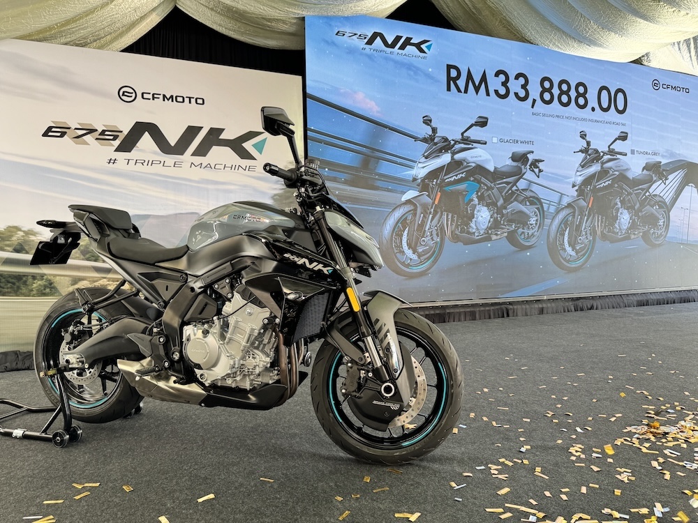 CFMOTO 675NK lancar di Malaysia dengan dua warna untuk dipilih dan harga asas ialah RM33,888 CFMOTO 675NK launch in Malaysia with 2 colour option and the basic selling price announce is RM33,888